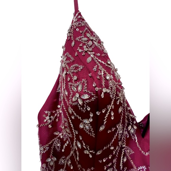 Gorgeous Prom dress in wine - Picture 9 of 13